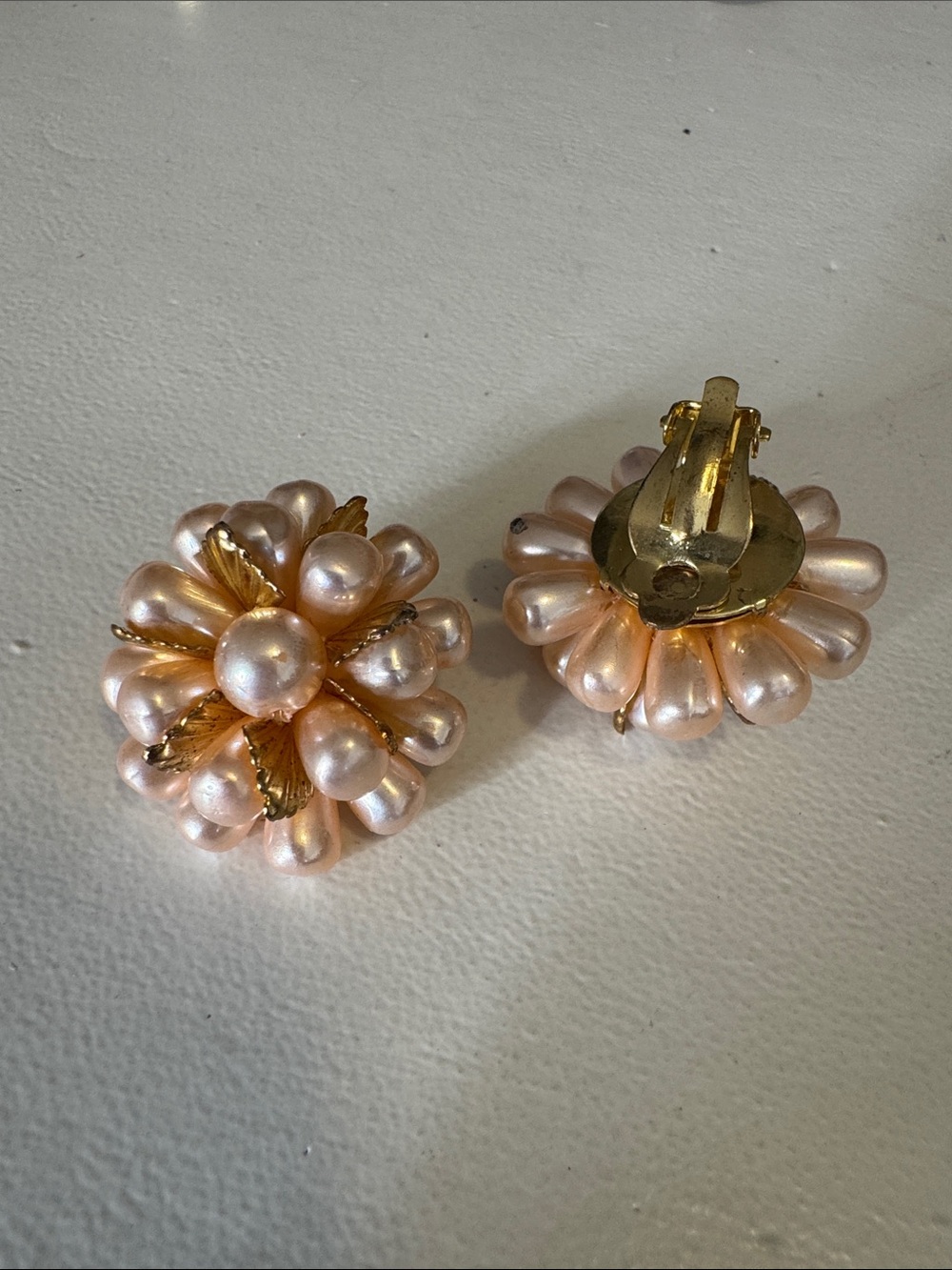 Vintage-Inspired Pink Pearl Cluster Clip-On Earrings